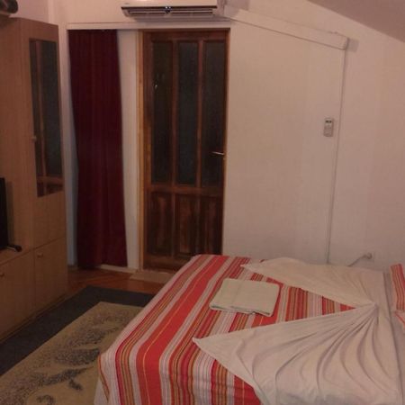 Apartments & Hostel Zdrava Hrana Mostar Luaran gambar