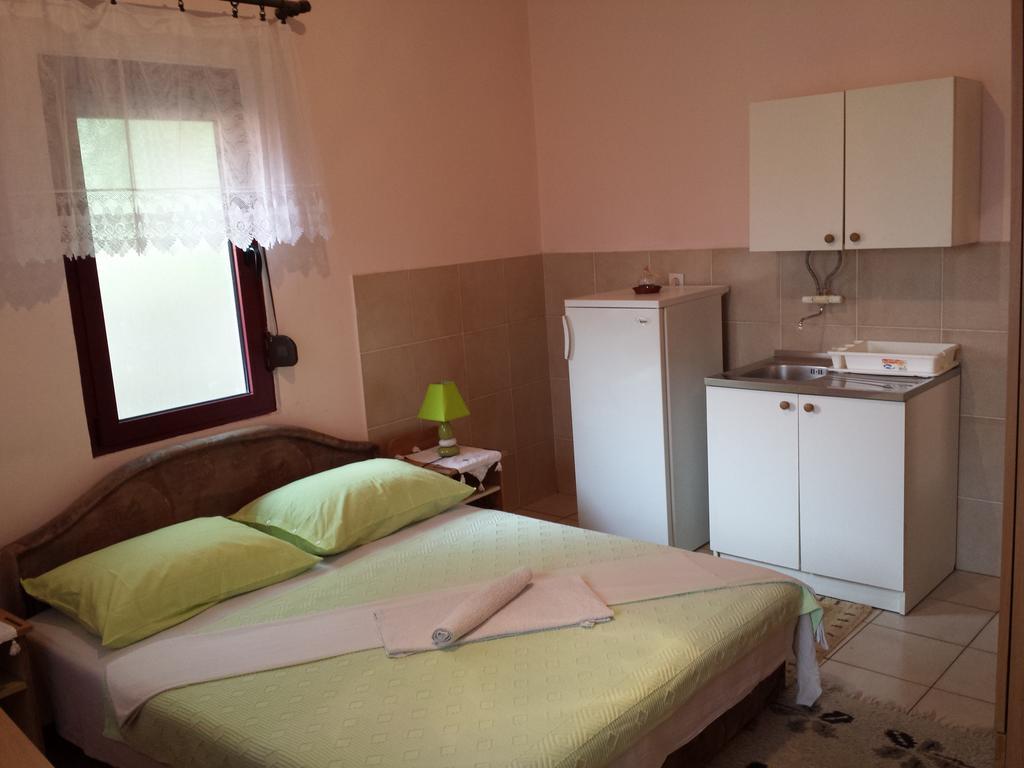 Apartments & Hostel Zdrava Hrana Mostar Bilik gambar