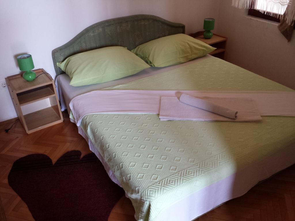 Apartments & Hostel Zdrava Hrana Mostar Bilik gambar