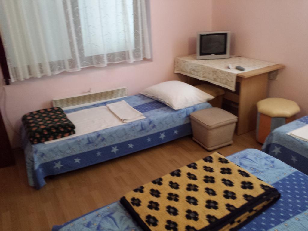 Apartments & Hostel Zdrava Hrana Mostar Bilik gambar