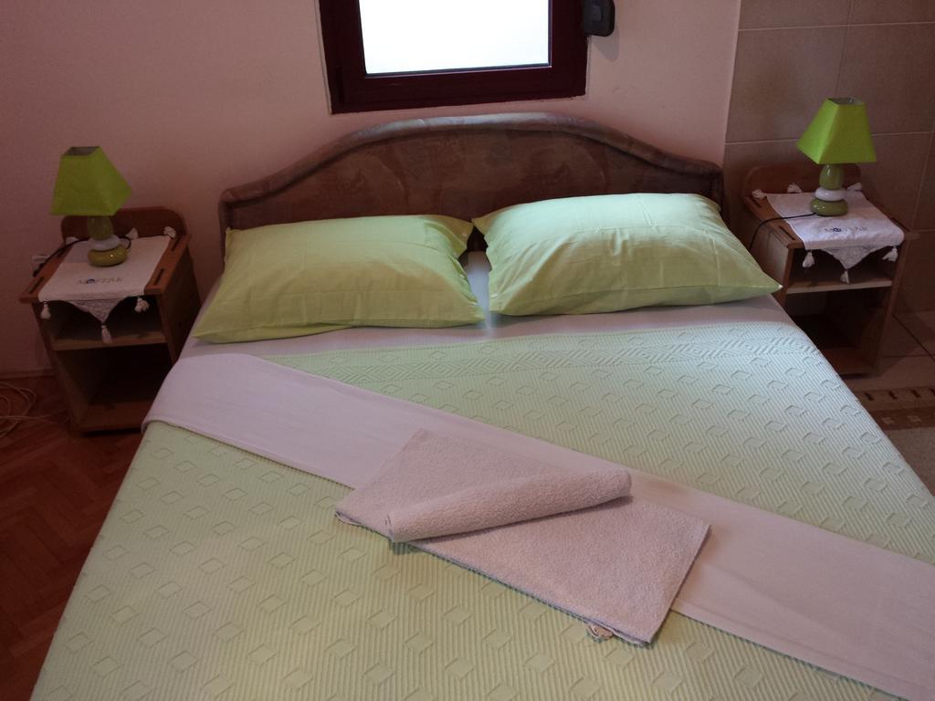 Apartments & Hostel Zdrava Hrana Mostar Bilik gambar
