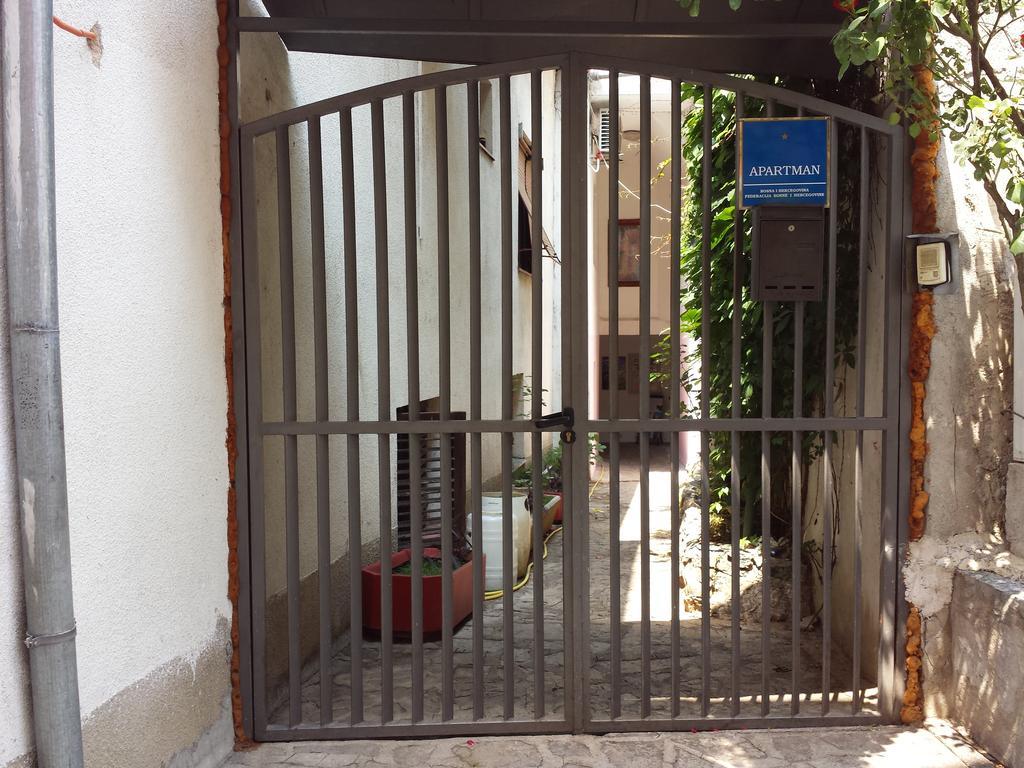 Apartments & Hostel Zdrava Hrana Mostar Luaran gambar