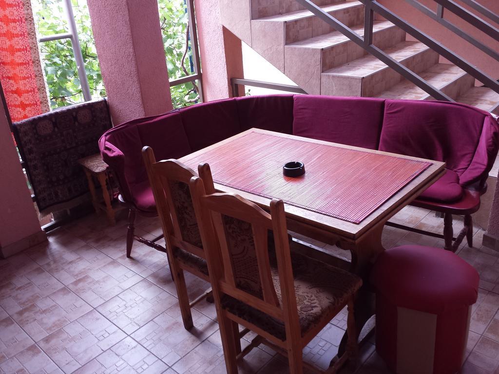 Apartments & Hostel Zdrava Hrana Mostar Luaran gambar