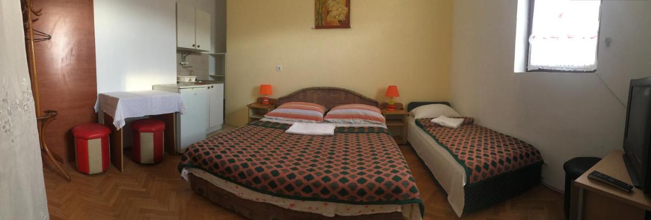 Apartments & Hostel Zdrava Hrana Mostar Luaran gambar